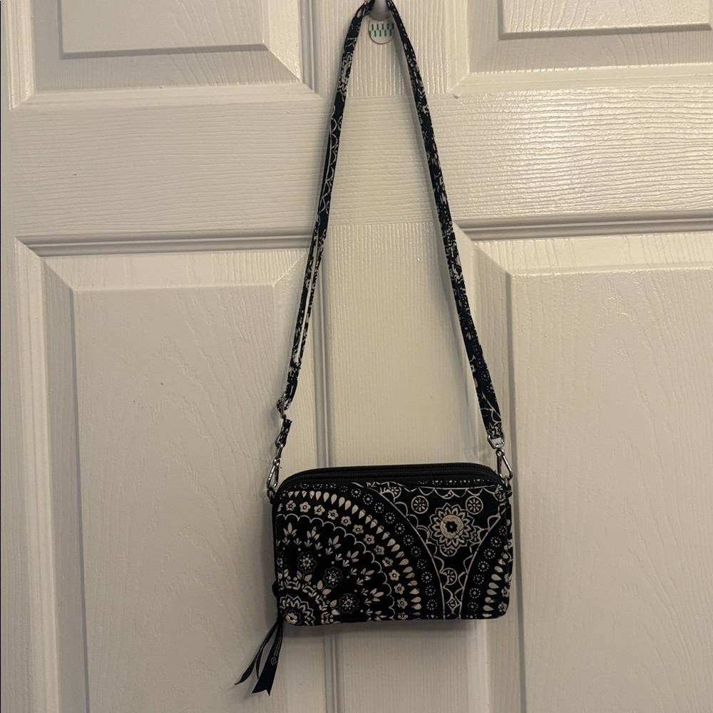 Vera Bradley Black and White Bandana Wallet Purse - Picture 6 of 11